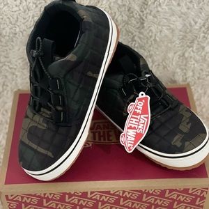 VANS NYLON CHUKKA SLIP-ER CAMO tags removed worn once